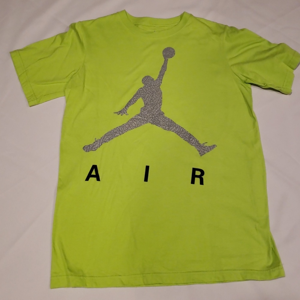 Jordan tee shirt